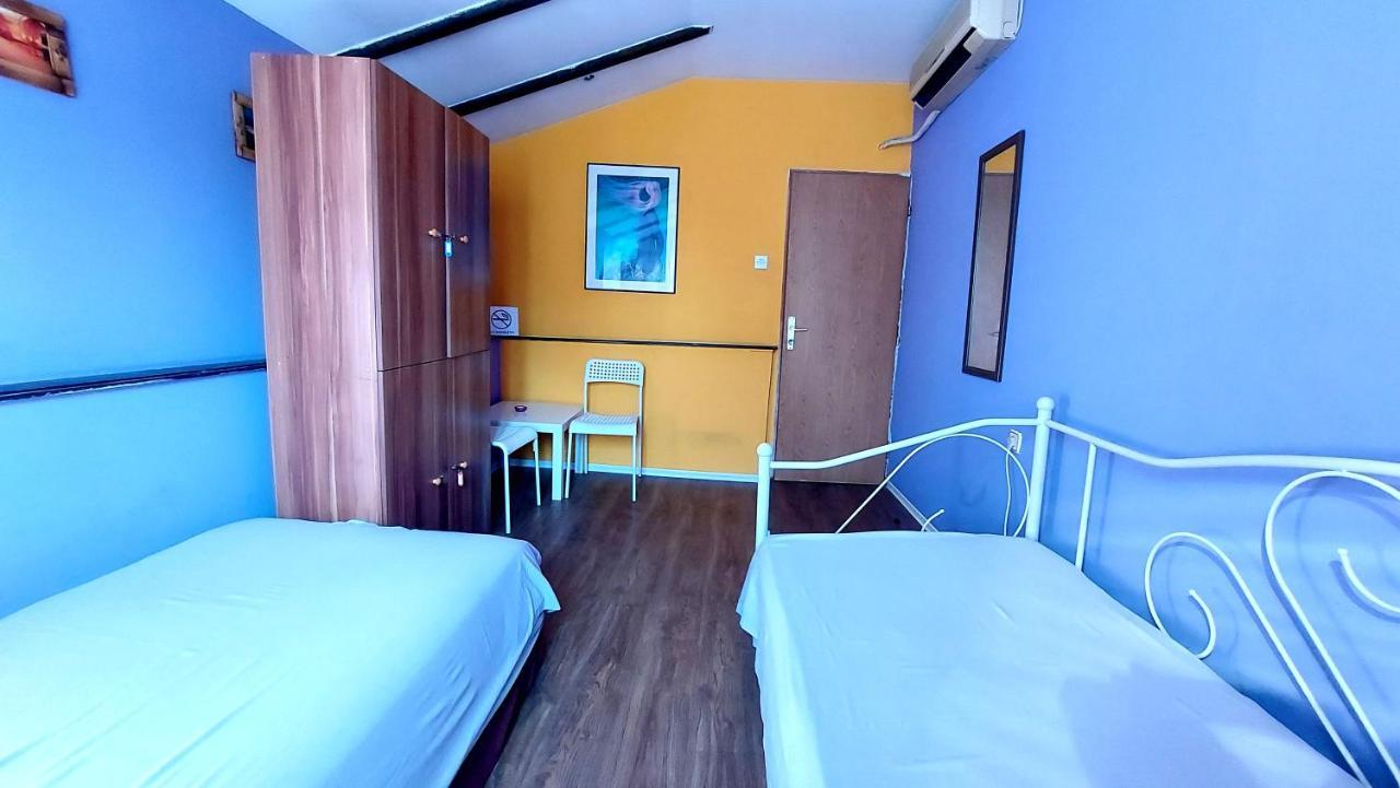 Shanti Hostel Skopje Bagian luar foto