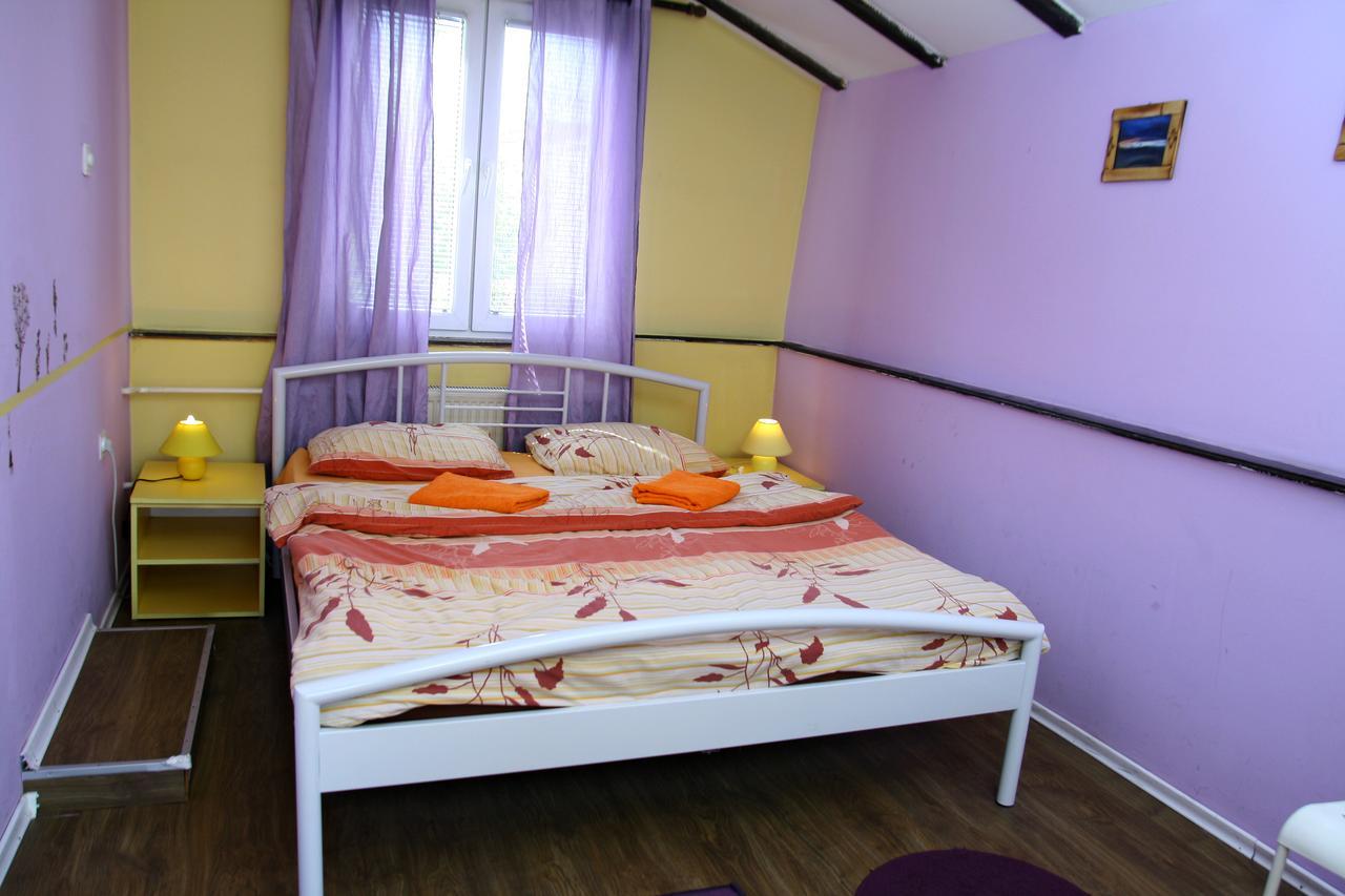 Shanti Hostel Skopje Bagian luar foto